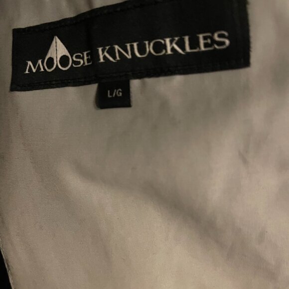 Moose Knuckles Down NWT Woman's Size L light gray color - Picture 10 of 11
